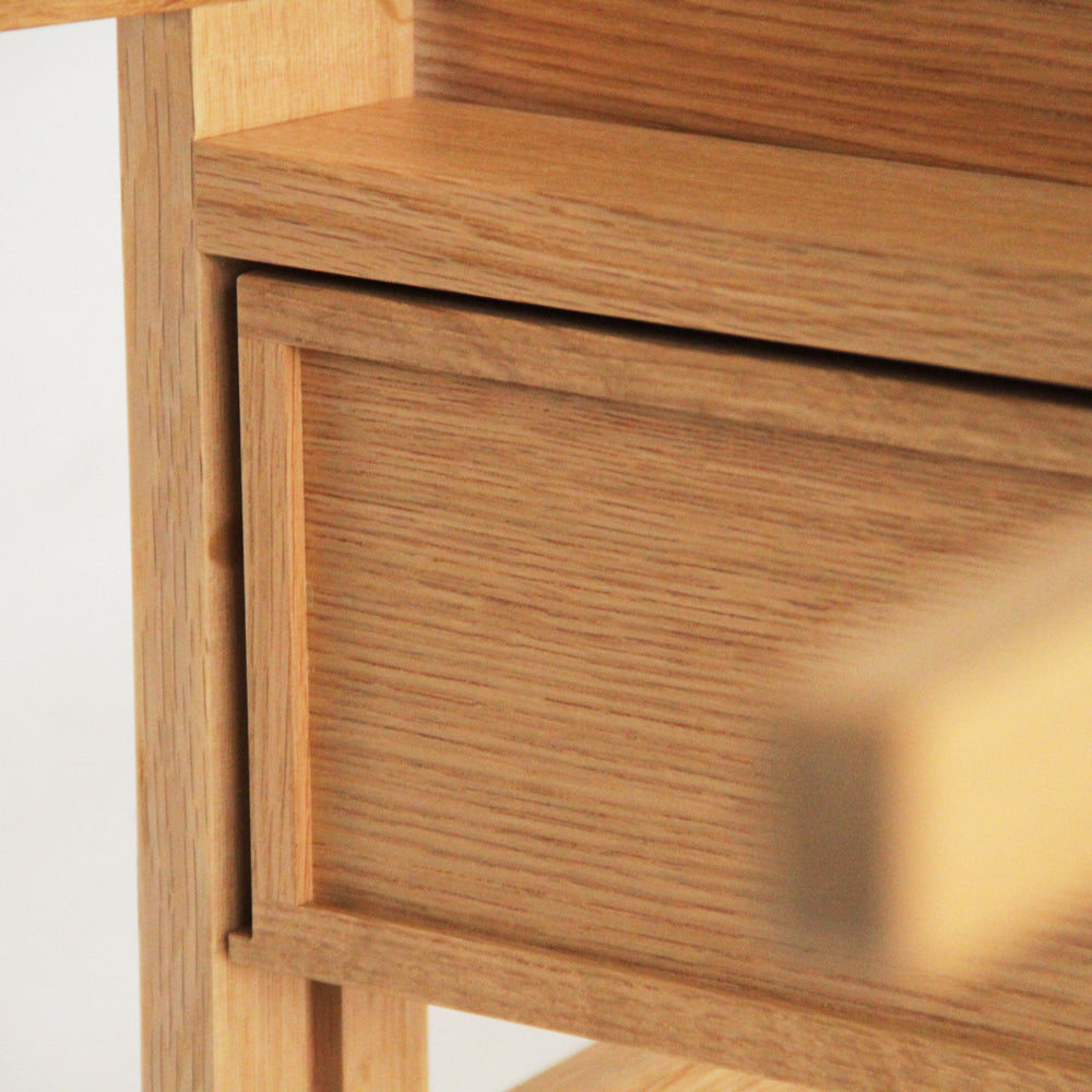 half chair Op.1（引出し付き）