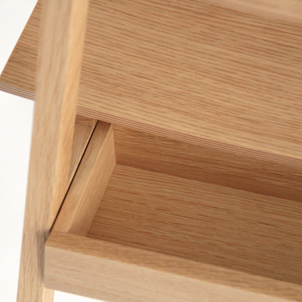 half chair Op.1（引出し付き）